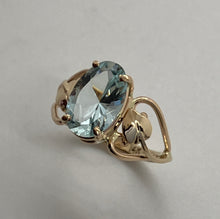 Load image into Gallery viewer, Aquamarine Open-Heart with Leaves Ring