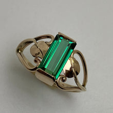 Load image into Gallery viewer, gorgeous quality, rectangular, green Tourmaline, end bezels, 14K gold ring with leaves and vines