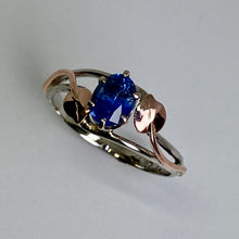 Load image into Gallery viewer, Ceylon Sapphire 2-Gold Ring with Leaves