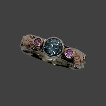 Load image into Gallery viewer, gorgeous bluey Montana Sapphire with 2 pink sapphires, rose and white gold band