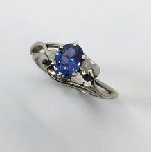 Load image into Gallery viewer, Blue Ceylon Sapphire Double Wave Ring with Leaves
