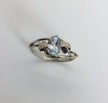 Load image into Gallery viewer, Aquamarine Double Wave with Leaves Ring

