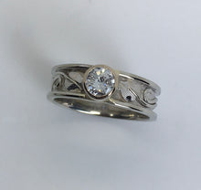 Load image into Gallery viewer, Diamond Ring with Inlaid Ivy Leaf and Tendril