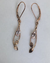 Load image into Gallery viewer, demure whispy pink Morganite earrings
