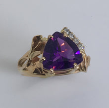 Load image into Gallery viewer, Amethyst Trillion Calla Lily Ring

