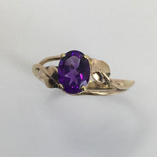 Load image into Gallery viewer, amethyst ring with handmade leaves in 14kgold made by artist