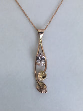Load image into Gallery viewer, Morganite Pendant with Leaves