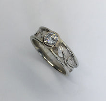 Load image into Gallery viewer, Diamond Ring with Inlaid Ivy Leaf and Tendril