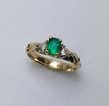 Load image into Gallery viewer, Emerald Cut Emerald with Trillaint Diamonds Ring