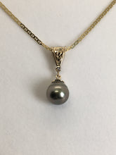 Load image into Gallery viewer, Tahitian Black Pearl Necklace