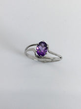 Load image into Gallery viewer, faceted oval amethyst in simple white gold ring