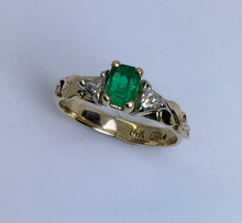 Load image into Gallery viewer, Emerald Cut Emerald with Trillaint Diamonds Ring