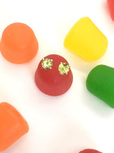 Load image into Gallery viewer, Peridot Gem Dot Earrings