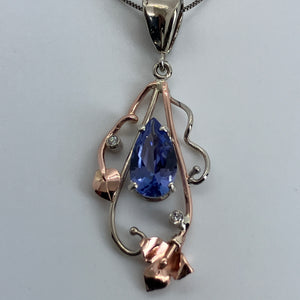 Tanzanite Mixed Gold Pendant