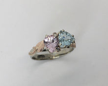 Load image into Gallery viewer, Morganite and Aquamarine Toi Et Moi Ring
