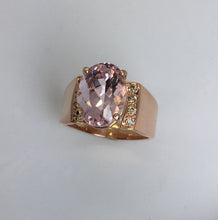 Load image into Gallery viewer, Morganite and Brown Diamonds Ring
