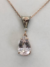Load image into Gallery viewer, Morganite Mixed Gold Necklace
