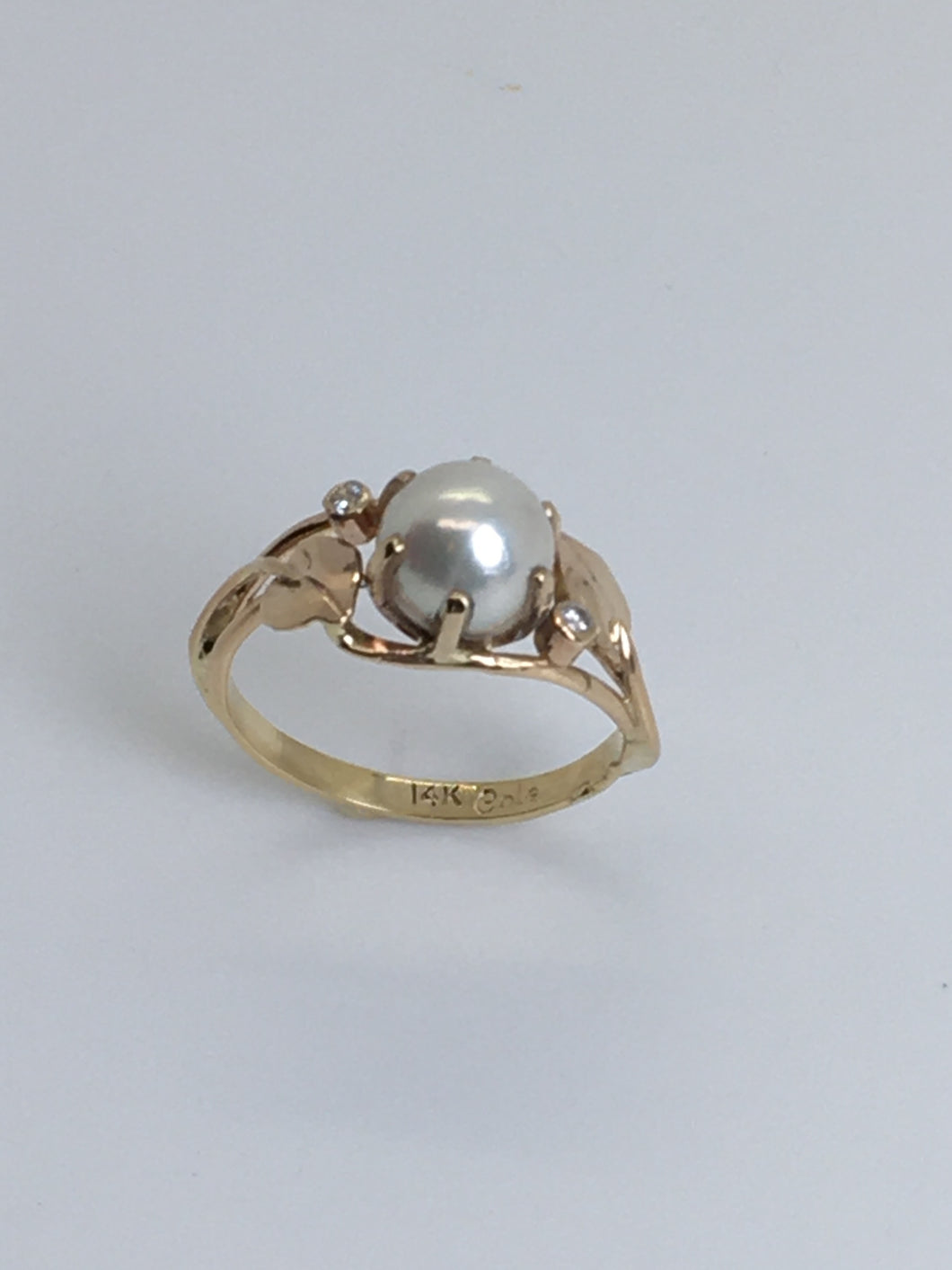 Pearl Ring with Leaves & Diamonds