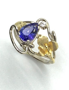 Tanzanite Lilly Ring with 2 Colors of Gold