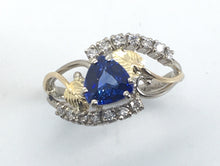 Load image into Gallery viewer, Sapphire and Diamonds Ring with Leaves
